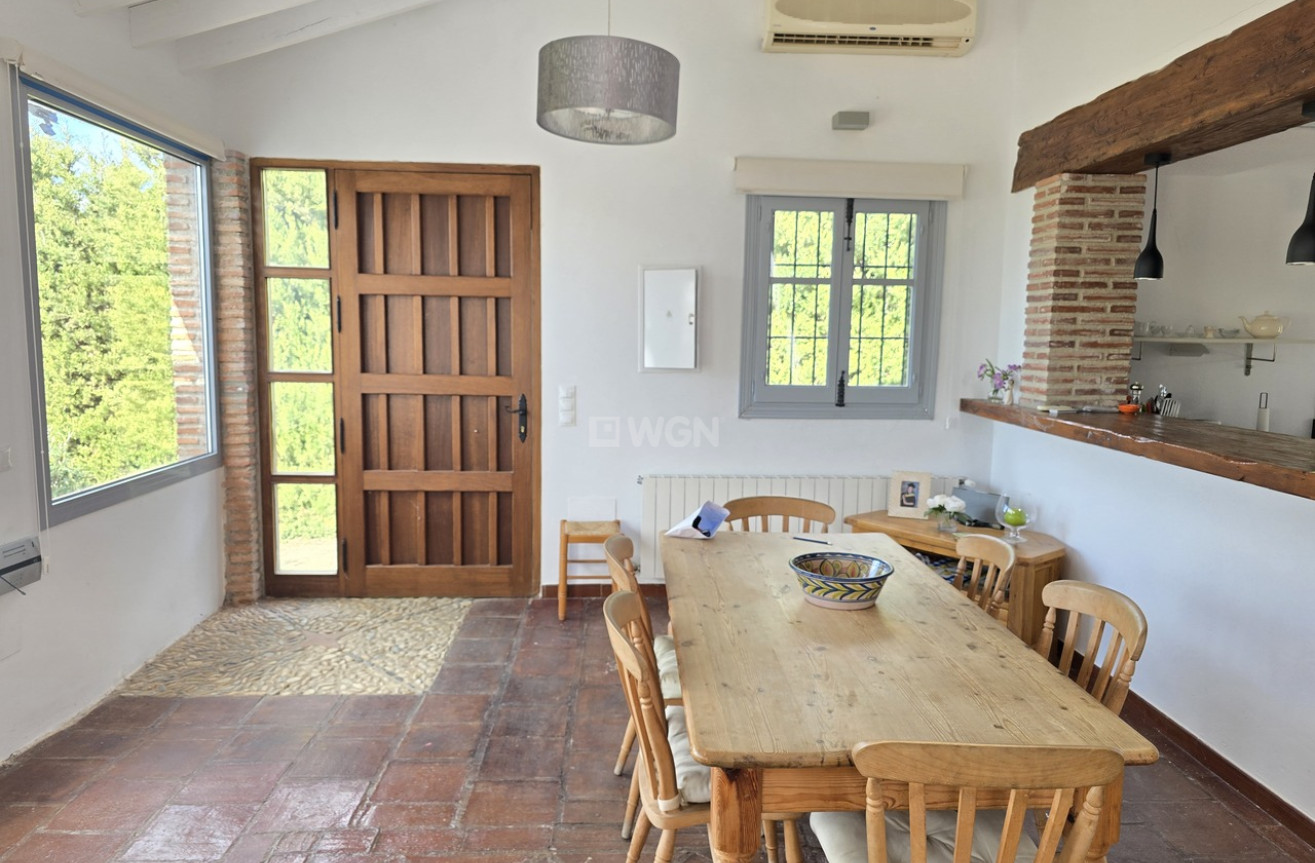 Odsprzedaż - Villa - Alcaucín - Inland