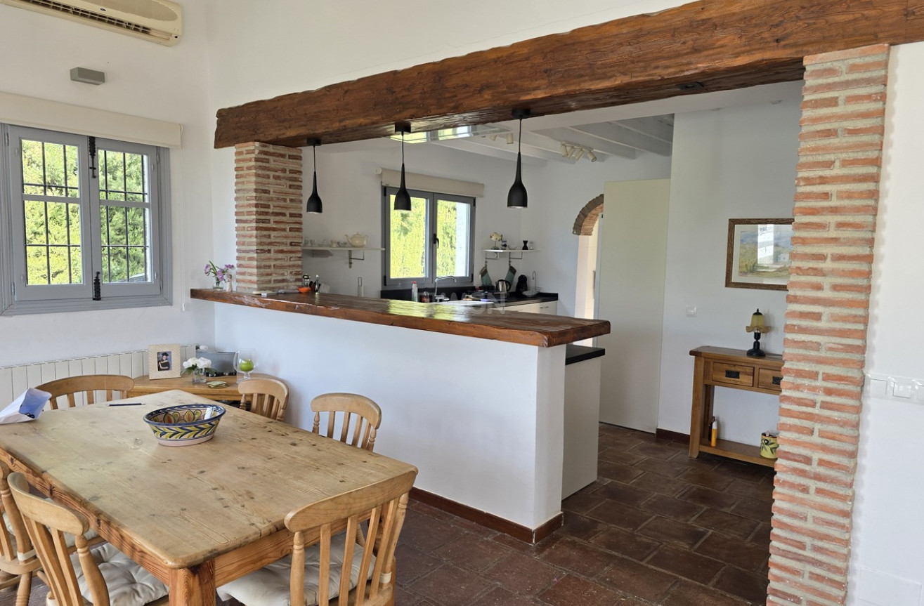 Odsprzedaż - Villa - Alcaucín - Inland