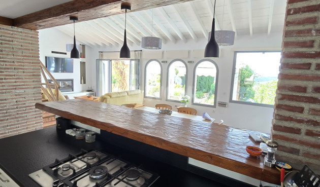 Odsprzedaż - Villa - Alcaucín - Inland