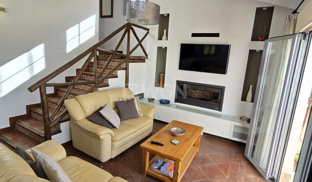 Odsprzedaż - Villa - Alcaucín - Inland