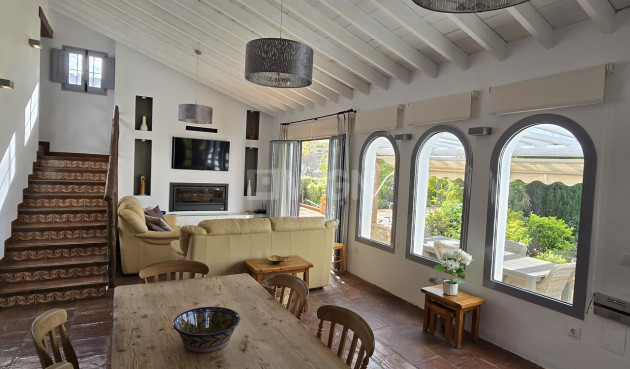 Odsprzedaż - Villa - Alcaucín - Inland