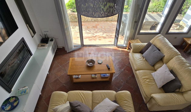 Odsprzedaż - Villa - Alcaucín - Inland