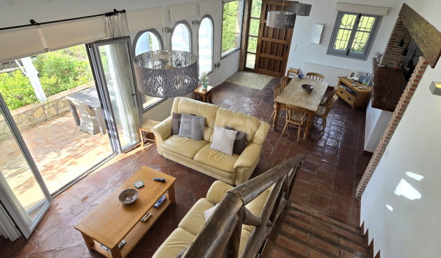 Odsprzedaż - Villa - Alcaucín - Inland