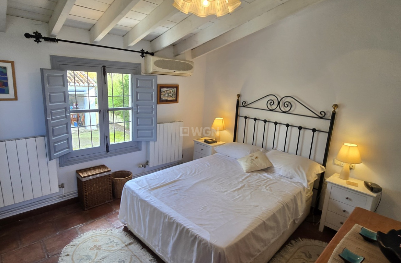 Odsprzedaż - Villa - Alcaucín - Inland