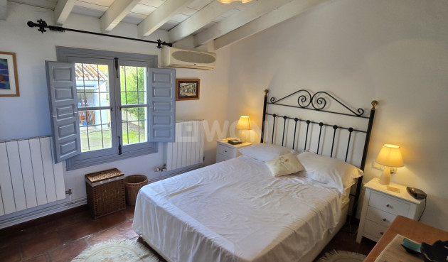 Odsprzedaż - Villa - Alcaucín - Inland