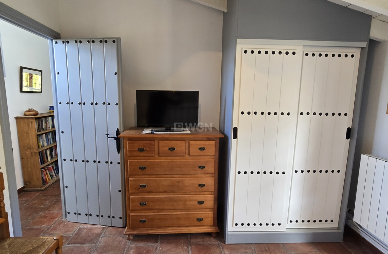 Odsprzedaż - Villa - Alcaucín - Inland