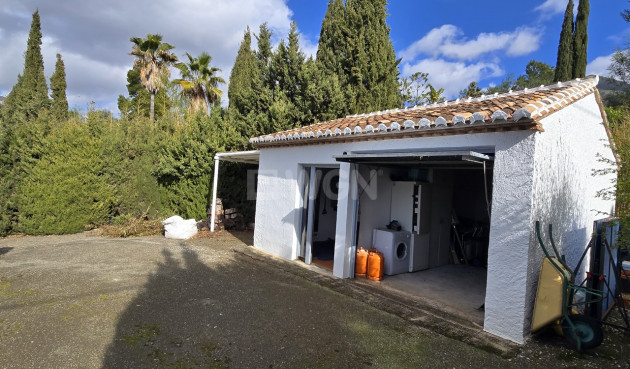 Odsprzedaż - Villa - Alcaucín - Inland