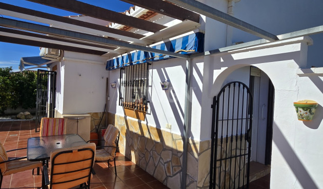 Odsprzedaż - Villa - Vinuela - Inland