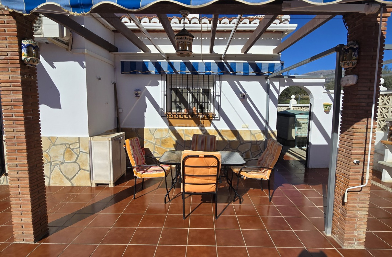 Odsprzedaż - Villa - Vinuela - Inland