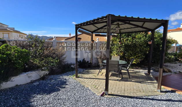 Odsprzedaż - Villa - Vinuela - Inland