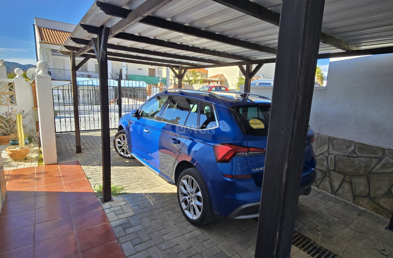 Odsprzedaż - Villa - Vinuela - Inland