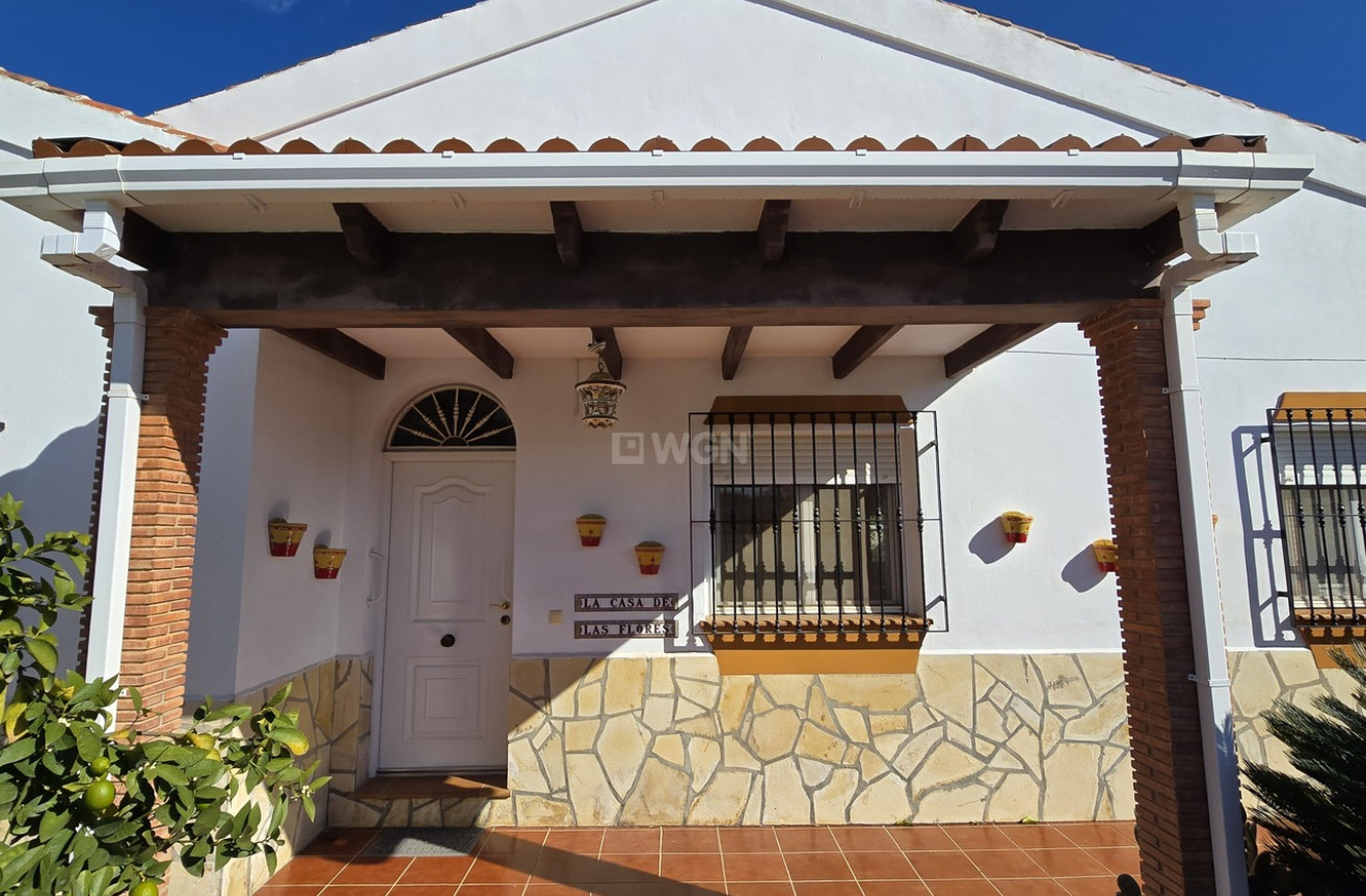 Odsprzedaż - Villa - Vinuela - Inland