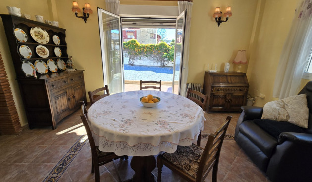 Odsprzedaż - Villa - Vinuela - Inland