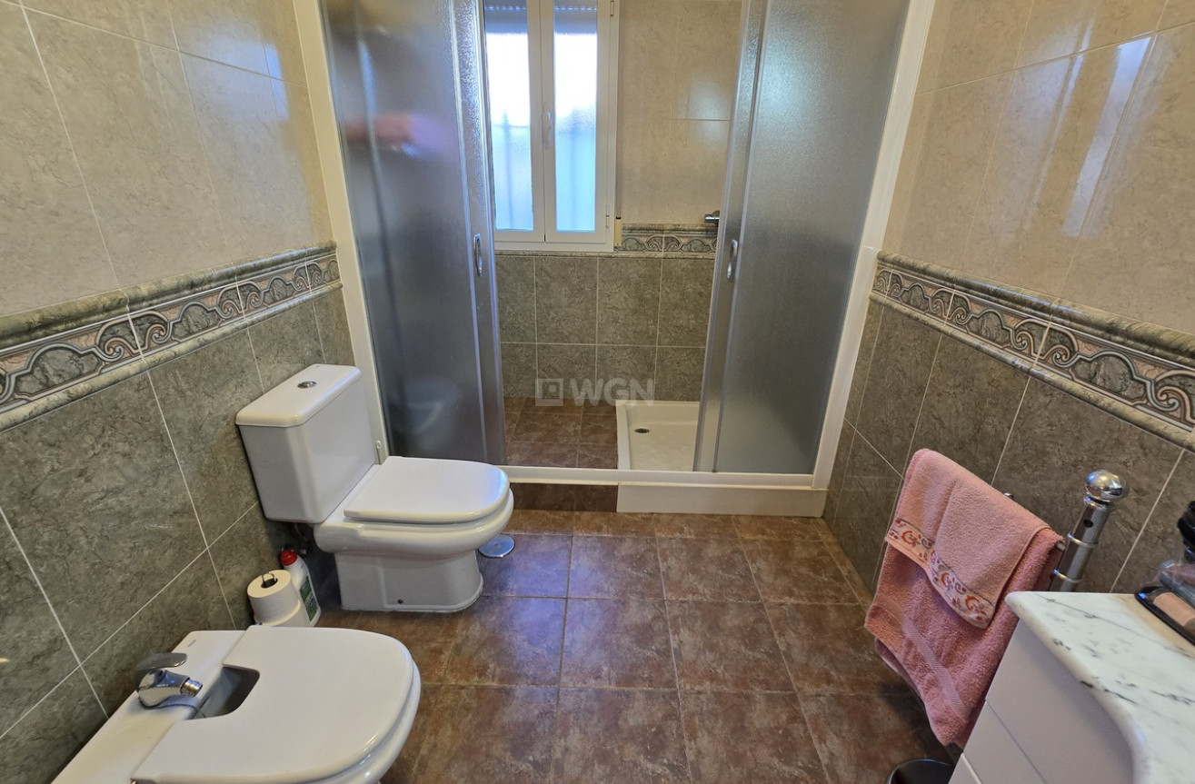 Odsprzedaż - Villa - Vinuela - Inland