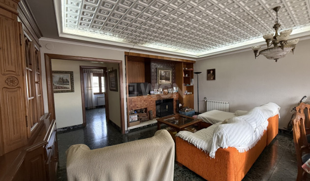 Odsprzedaż - Mieszkanie w bloku - Onil - Costa Blanca