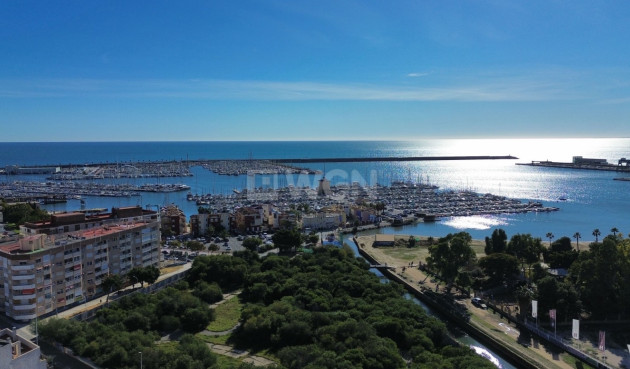 Odsprzedaż - Mieszkanie w bloku - Torrevieja - Costa Blanca