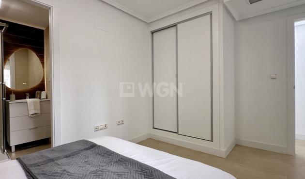 Odsprzedaż - Mieszkanie w bloku - Torrevieja - Costa Blanca