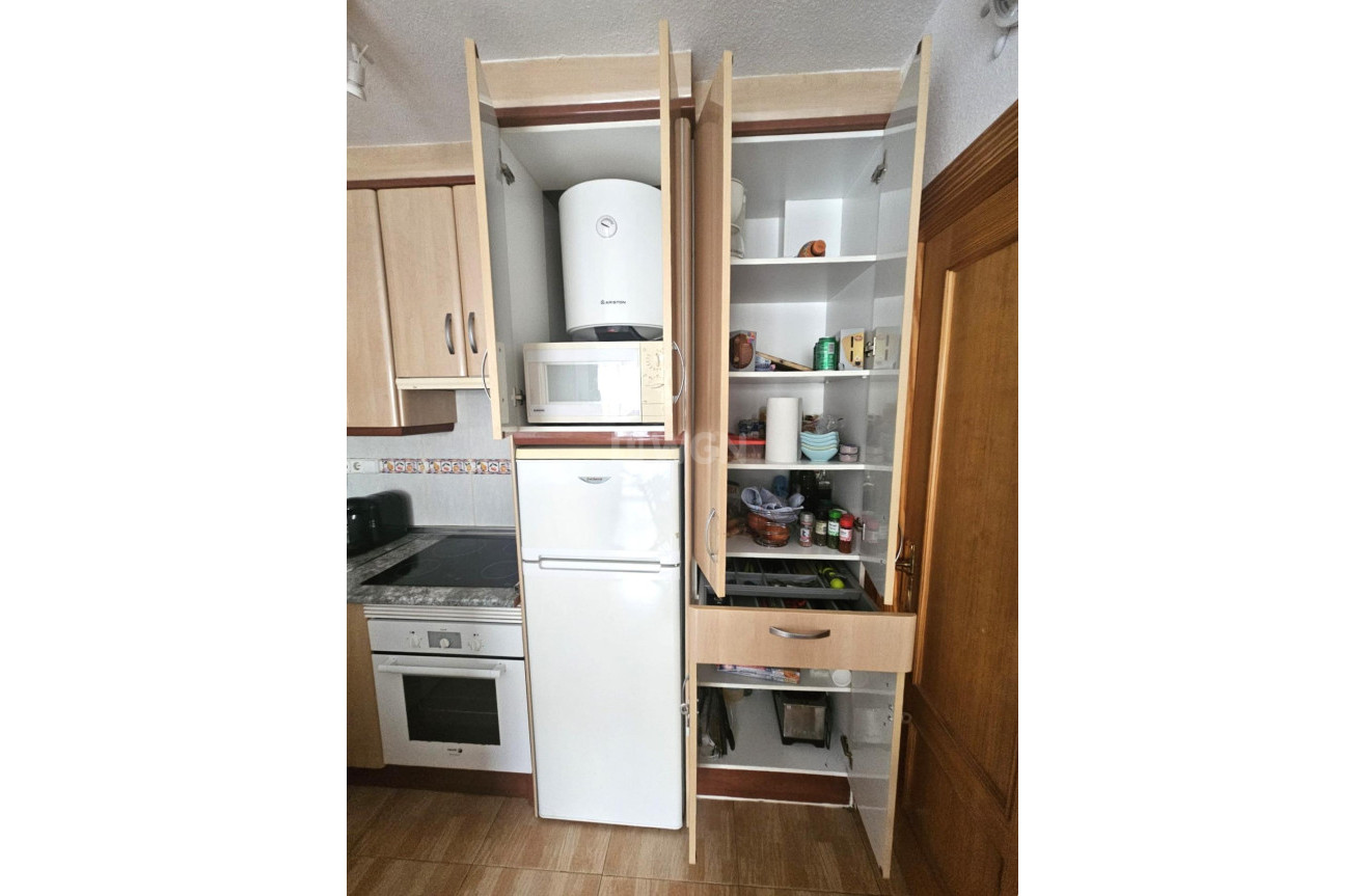 Odsprzedaż - Bungalow - Torrevieja - Los Balcones