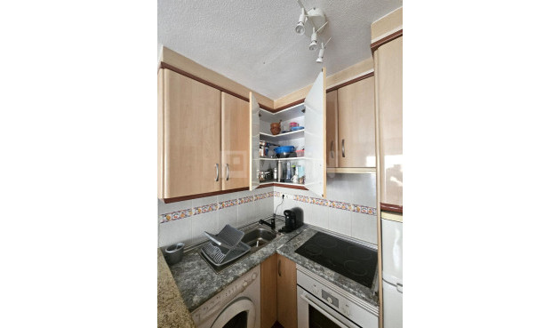 Odsprzedaż - Bungalow - Torrevieja - Los Balcones