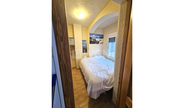 Odsprzedaż - Bungalow - Torrevieja - Los Balcones