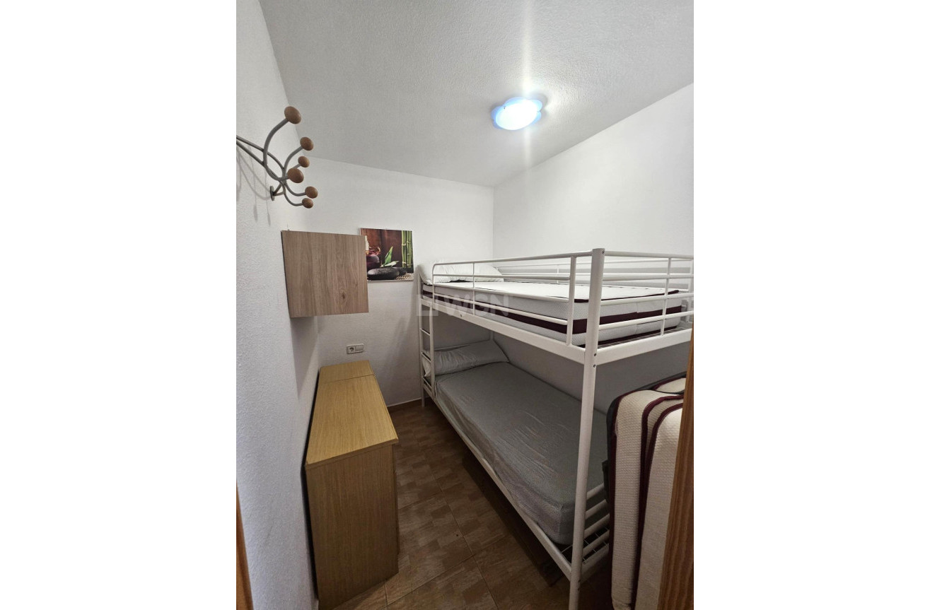 Odsprzedaż - Bungalow - Torrevieja - Los Balcones