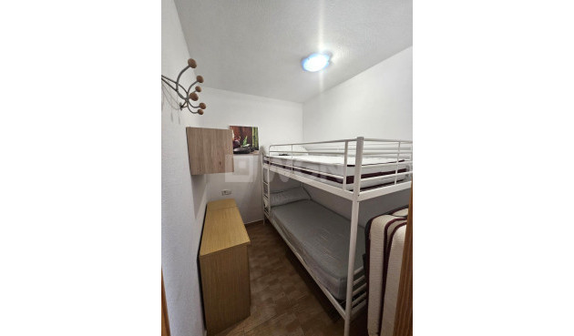 Odsprzedaż - Bungalow - Torrevieja - Los Balcones