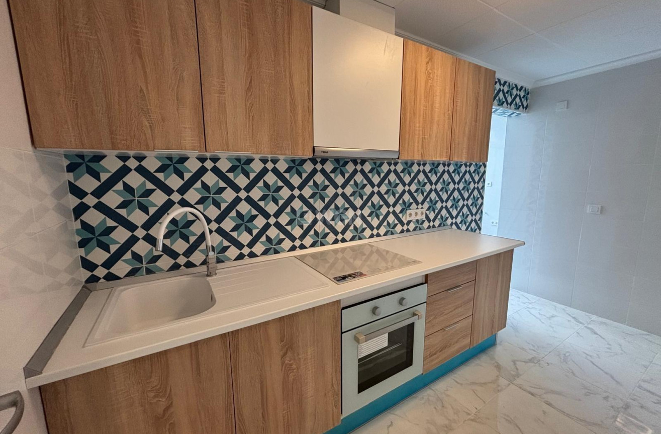 Odsprzedaż - Daszek - Torrevieja - Acequion