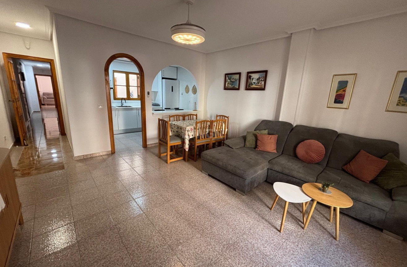 Resale - Apartment / flat - Torrevieja - Los Frutales