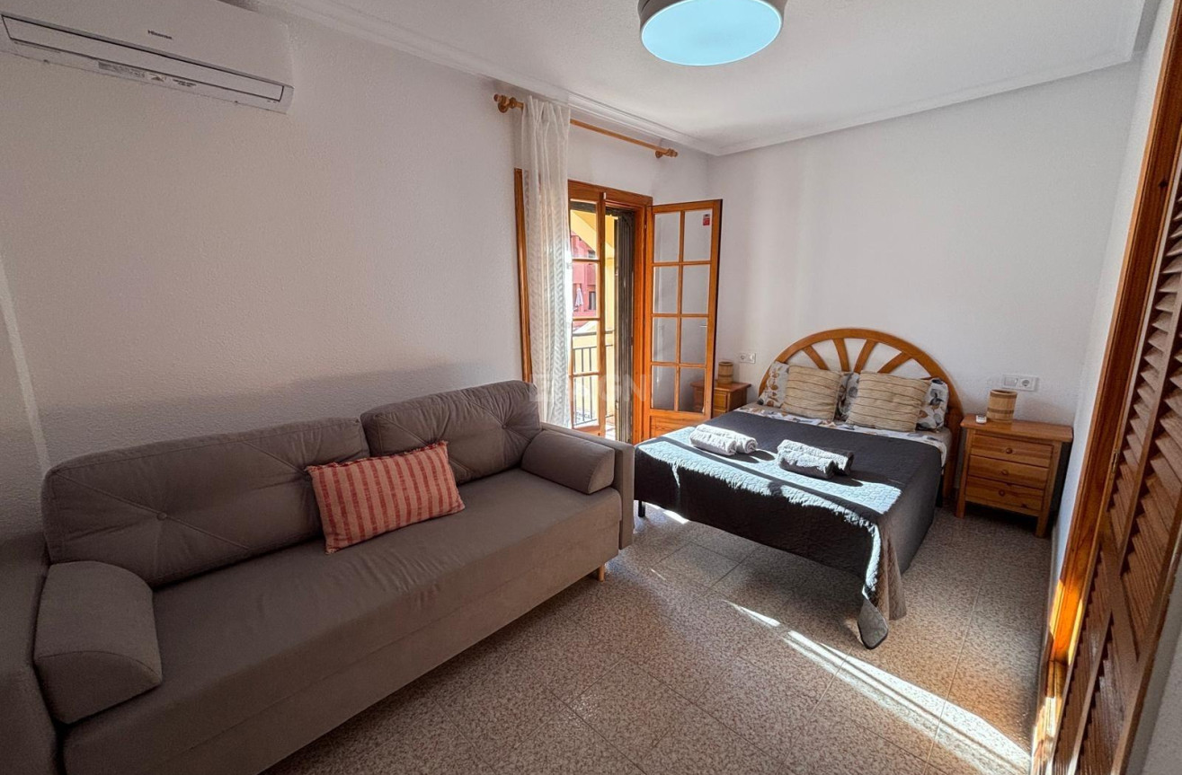 Resale - Apartment / flat - Torrevieja - Los Frutales