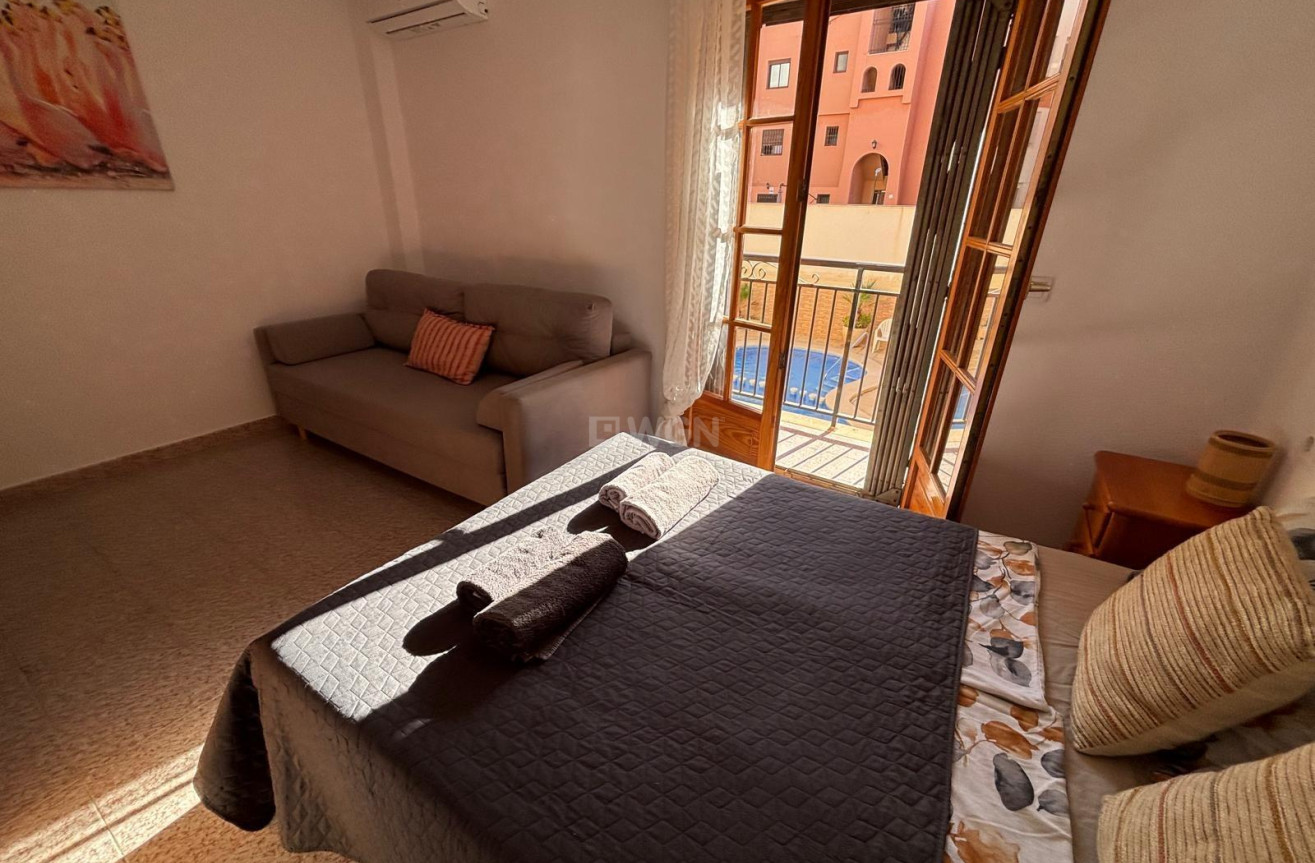 Resale - Apartment / flat - Torrevieja - Los Frutales