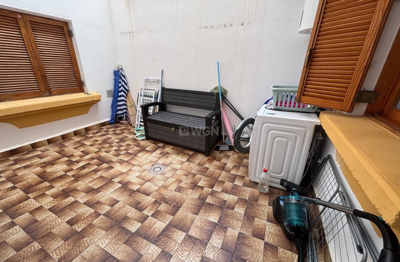 Resale - Apartment / flat - Torrevieja - Los Frutales