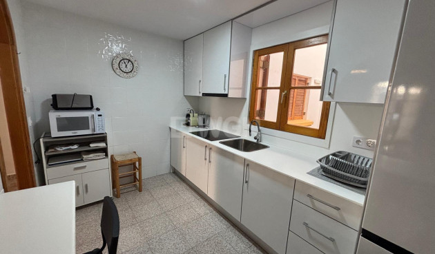 Resale - Apartment / flat - Torrevieja - Los Frutales