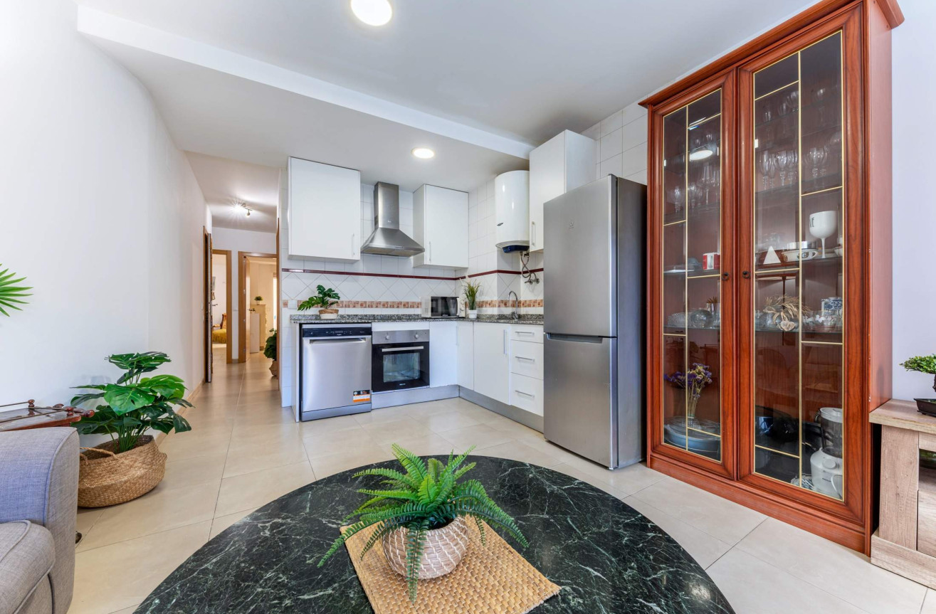 Resale - Apartment / flat - Alicante - Carolinas Bajas