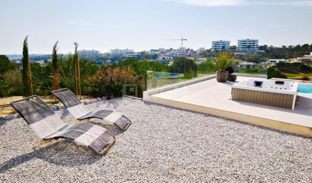 Odsprzedaż - Villa - Orihuela - Las Colinas Golf