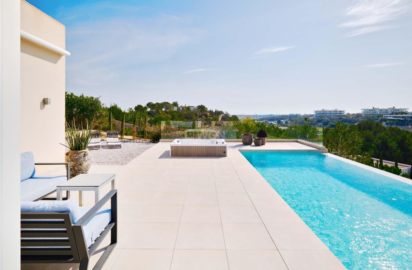 Odsprzedaż - Villa - Orihuela - Las Colinas Golf