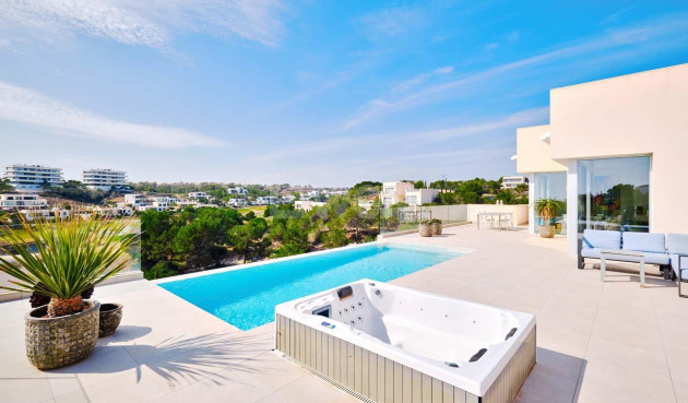 Odsprzedaż - Villa - Orihuela - Las Colinas Golf