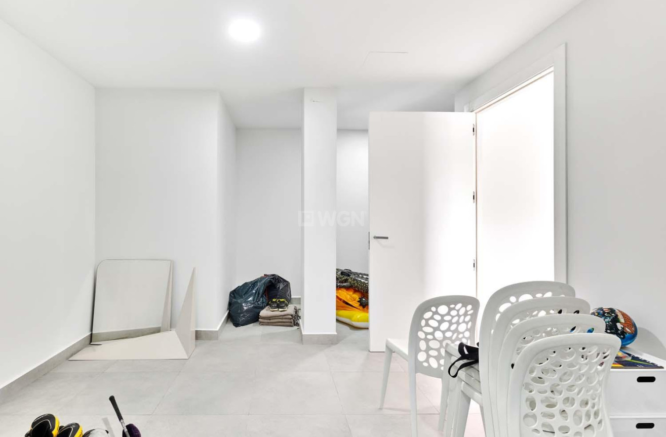 Odsprzedaż - Villa - Orihuela - Las Colinas Golf