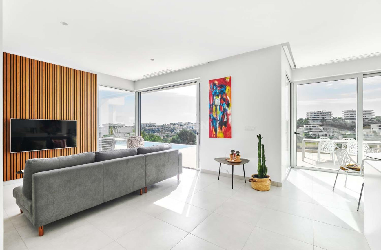 Odsprzedaż - Villa - Orihuela - Las Colinas Golf