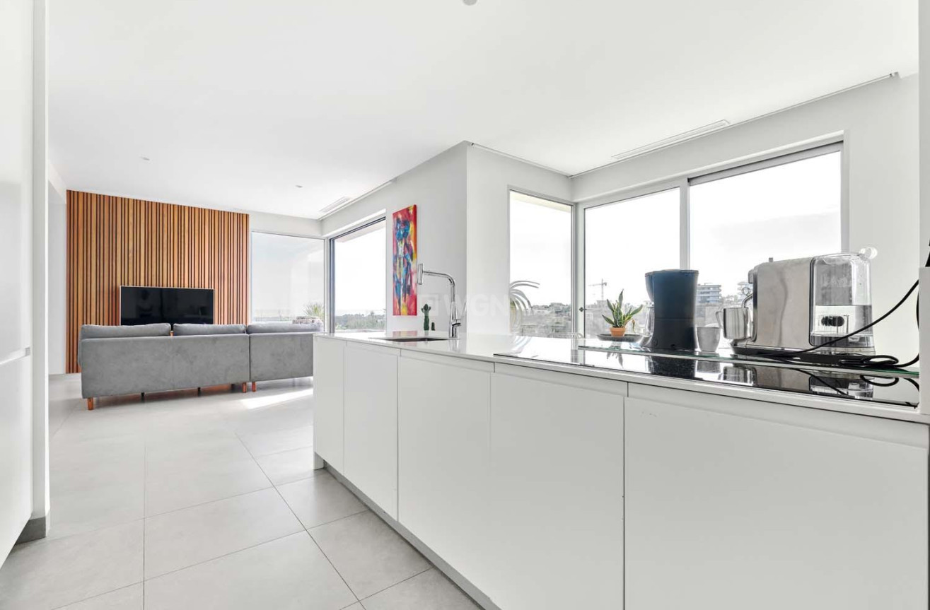 Odsprzedaż - Villa - Orihuela - Las Colinas Golf