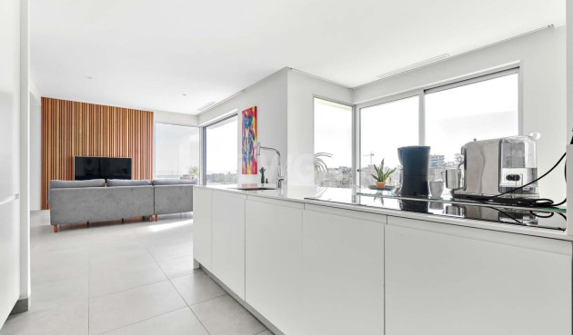 Odsprzedaż - Villa - Orihuela - Las Colinas Golf