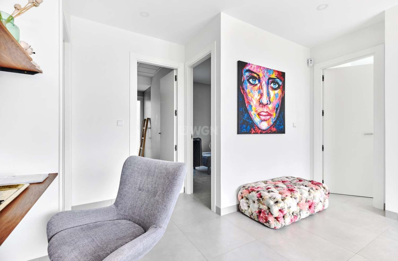 Odsprzedaż - Villa - Orihuela - Las Colinas Golf