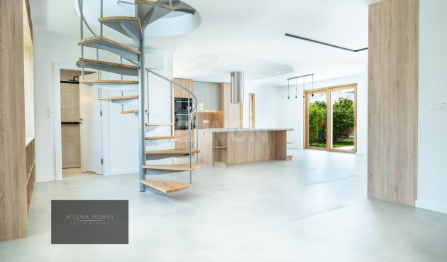 Odsprzedaż - Villa - Cabo Roig