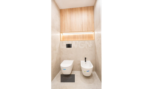 Odsprzedaż - Villa - Cabo Roig