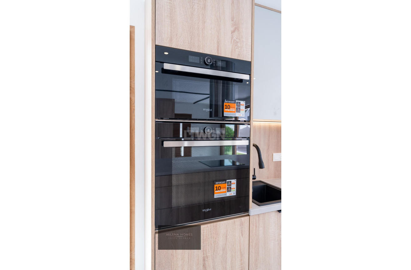 Odsprzedaż - Villa - Cabo Roig