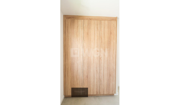 Odsprzedaż - Villa - Cabo Roig