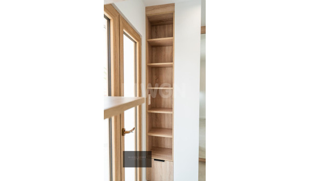 Odsprzedaż - Villa - Cabo Roig