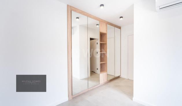 Odsprzedaż - Villa - Cabo Roig