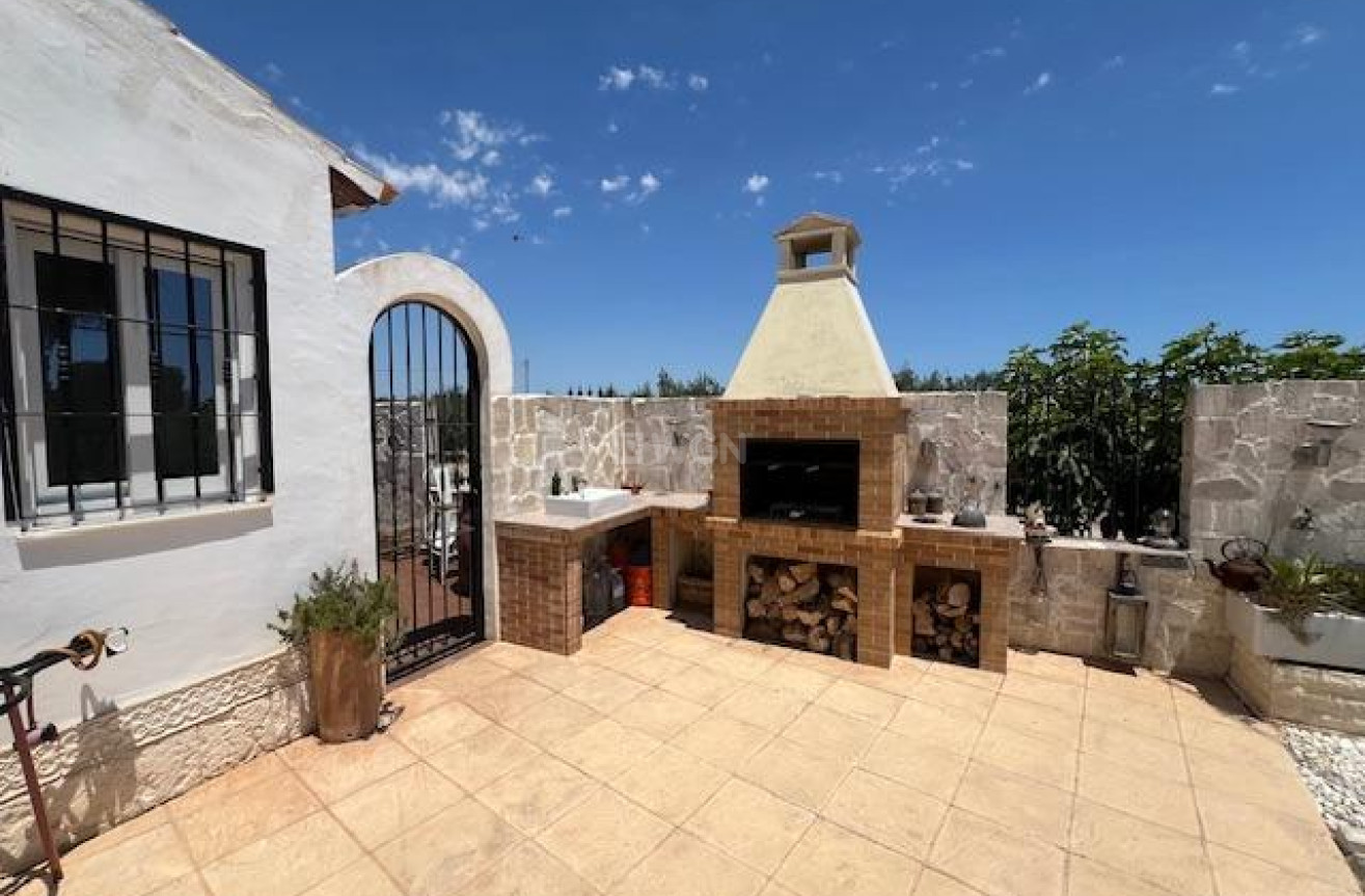 Resale - Villa - Dolores - Comunidad Valenciana