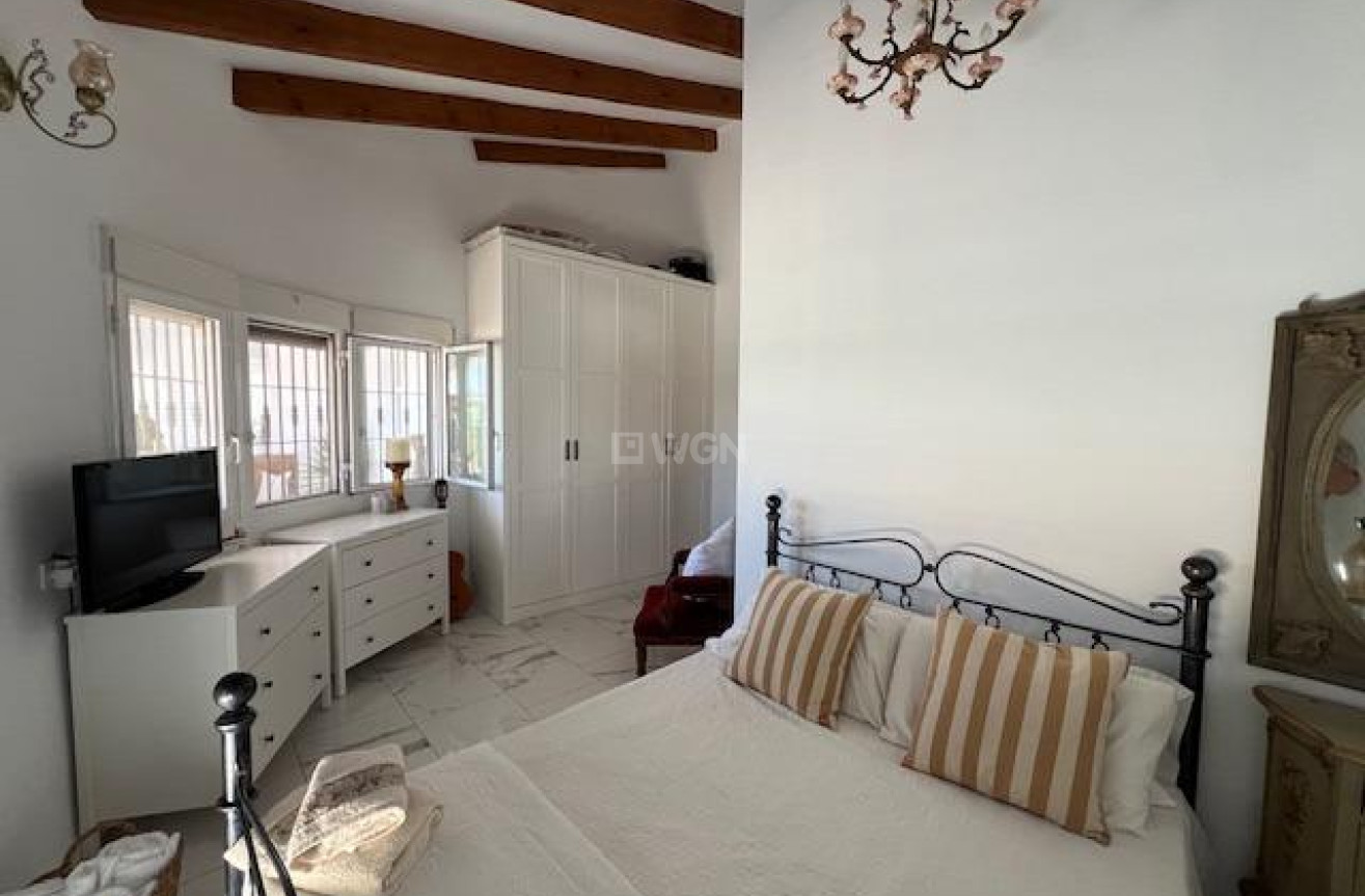 Resale - Villa - Dolores - Comunidad Valenciana