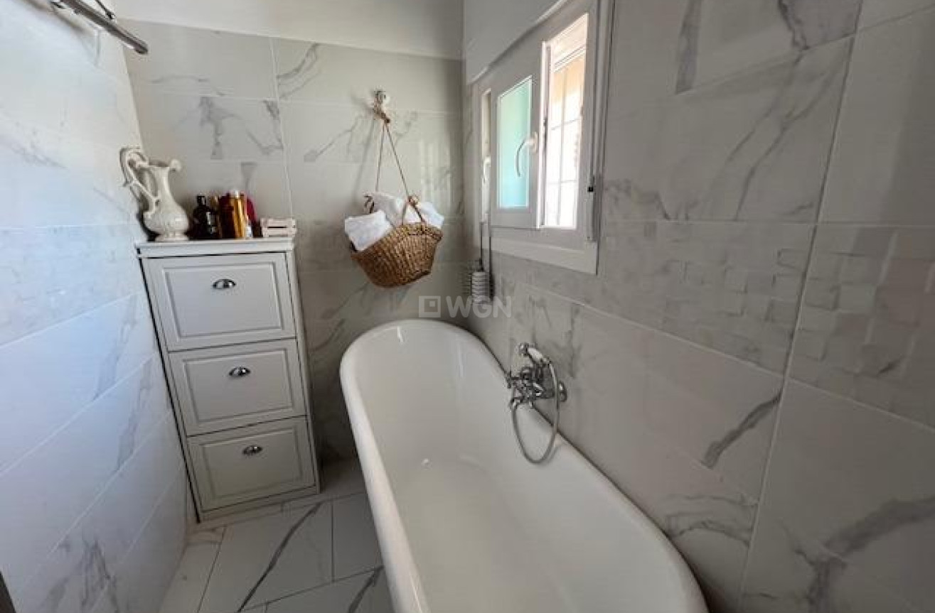 Resale - Villa - Dolores - Comunidad Valenciana